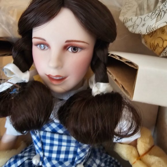 NIB Franklin Heirloom Dolls Dorothy Wizard of Oz with Toto Ruby Red Shoes Basket - Picture 7 of 11